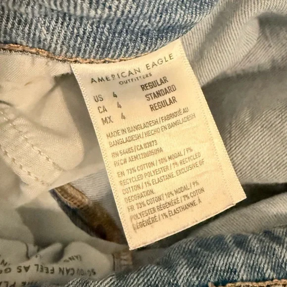 American Eagle Outfitters Mom Jeans - size 4 - Picture 4 of 4